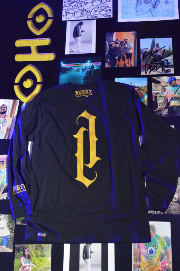 PLAYERA ECLIPSE NEGRA MANGA LARGA CON DORADO